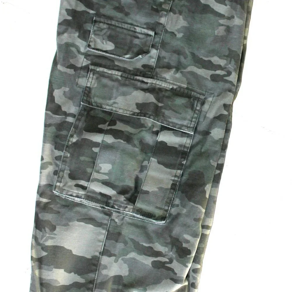 Boys Old Navy Green Olive Camo Camouflage Carpenter Cargo Pants Size 14